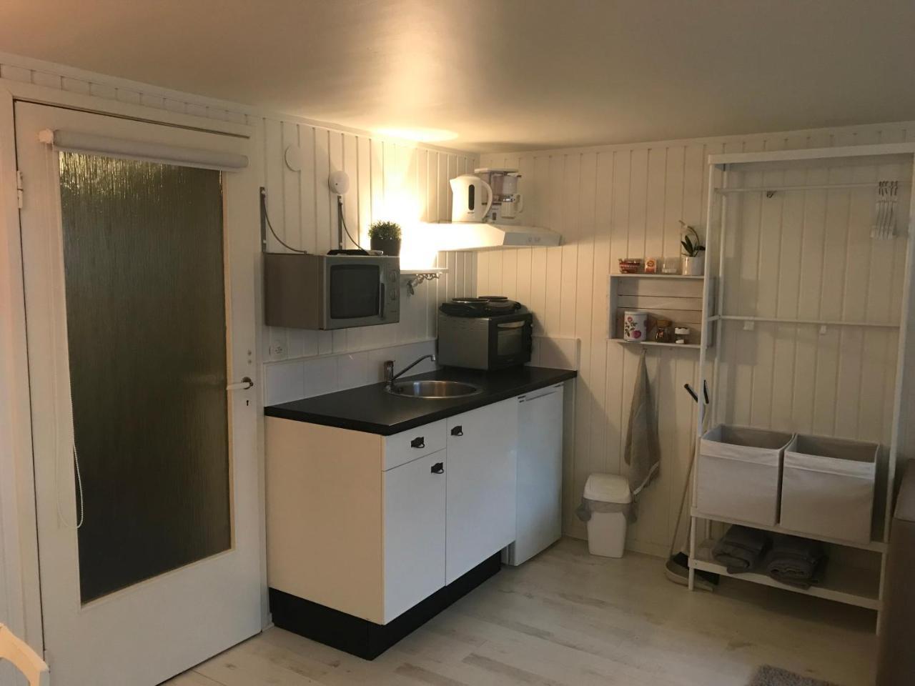 Room With Pentry, Separate Entrance, No Cardpayment Gränna Eksteriør bilde