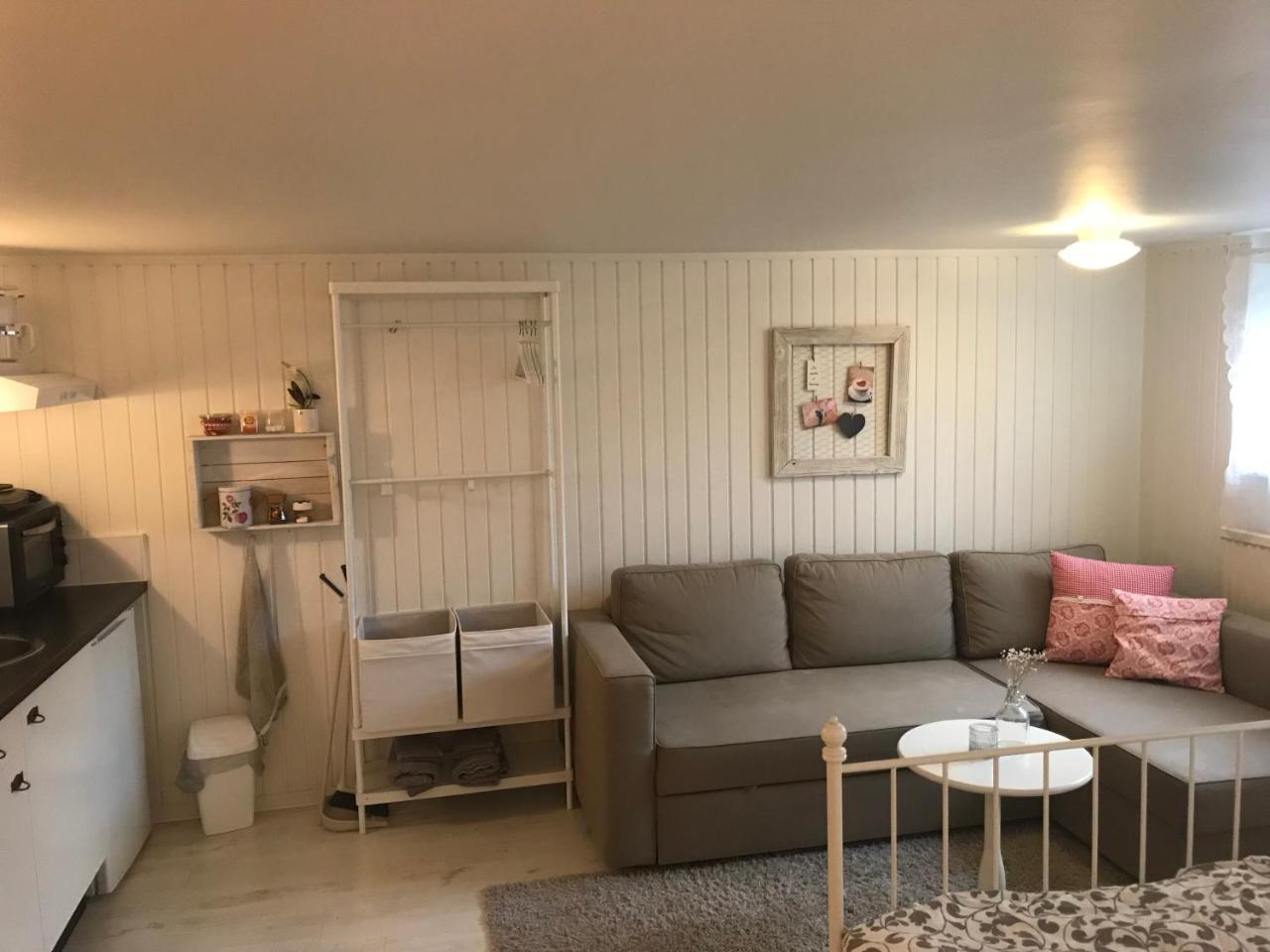 Room With Pentry, Separate Entrance, No Cardpayment Gränna Eksteriør bilde